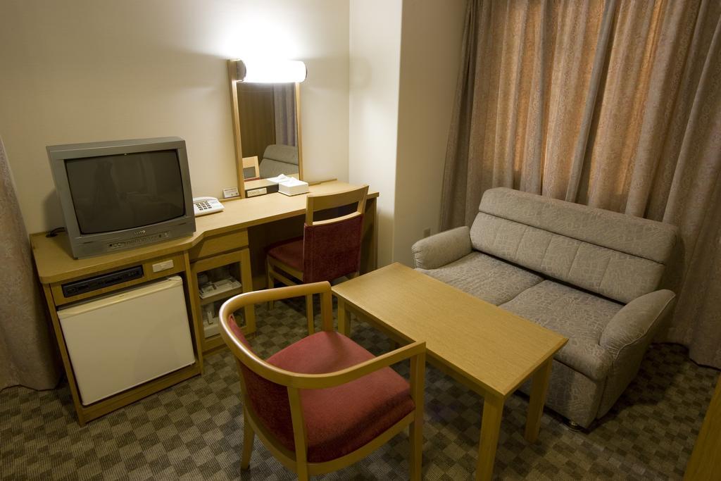Unizo Inn Tokyo Asakusa מראה חיצוני תמונה