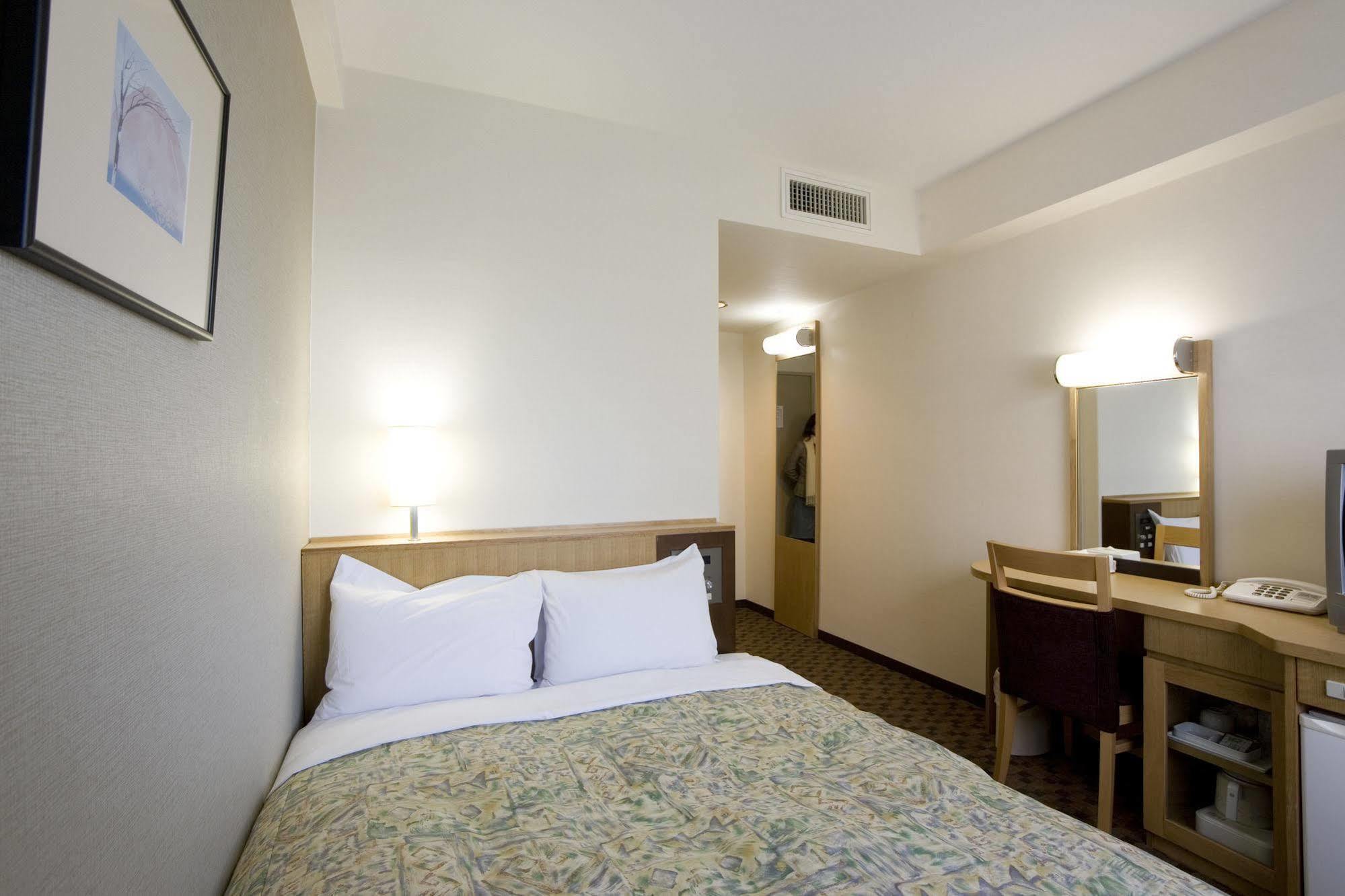 Unizo Inn Tokyo Asakusa מראה חיצוני תמונה