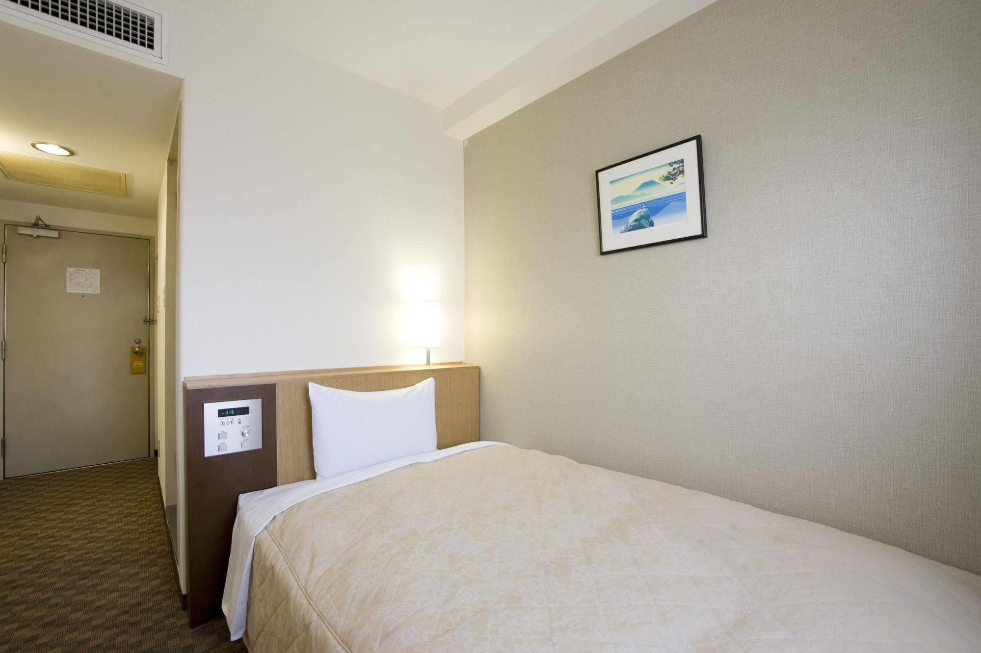 Unizo Inn Tokyo Asakusa מראה חיצוני תמונה