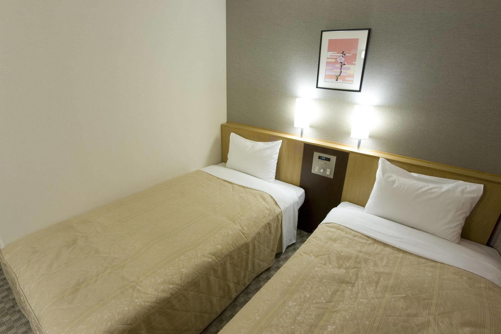 Unizo Inn Tokyo Asakusa מראה חיצוני תמונה