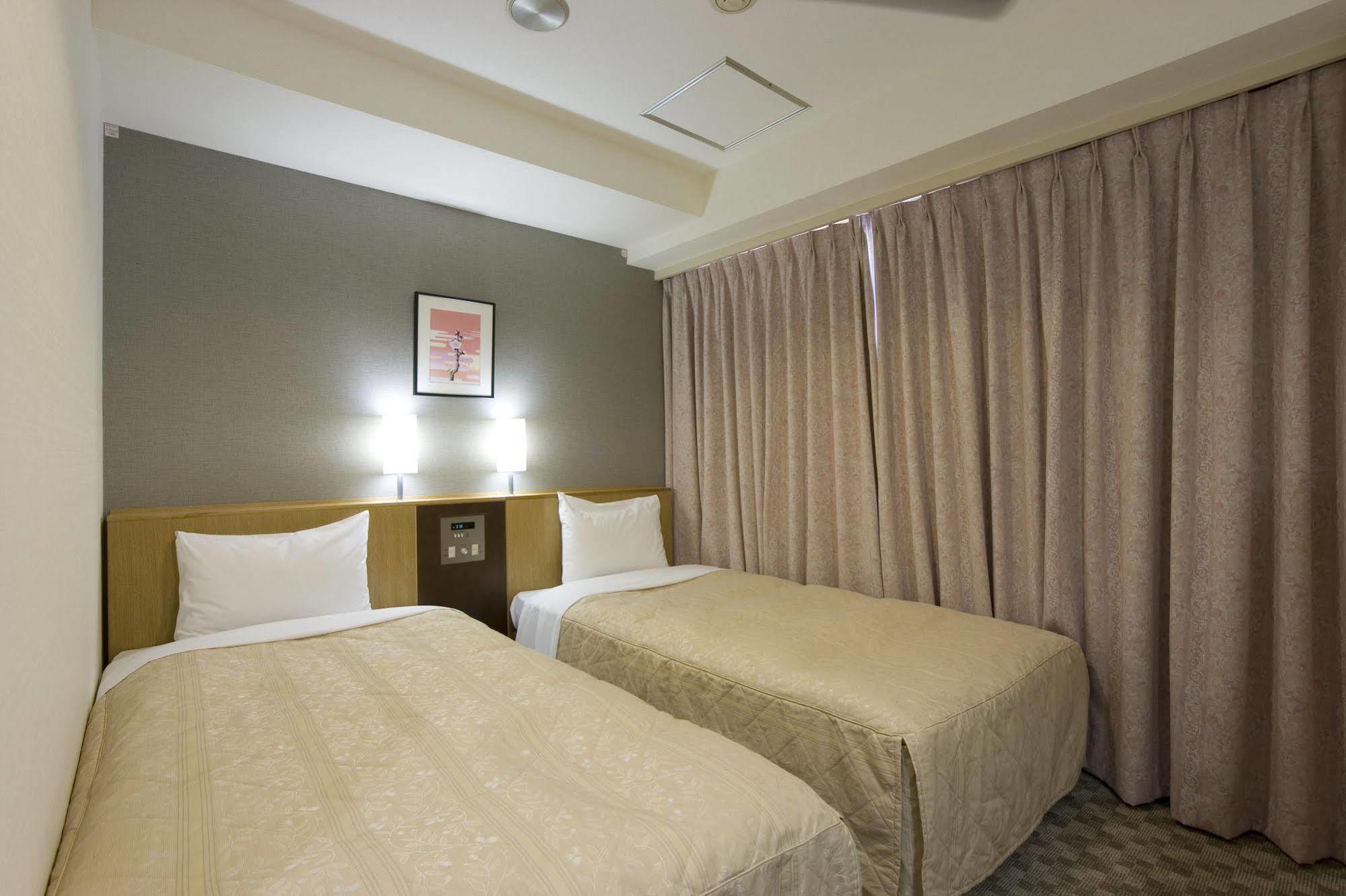 Unizo Inn Tokyo Asakusa מראה חיצוני תמונה